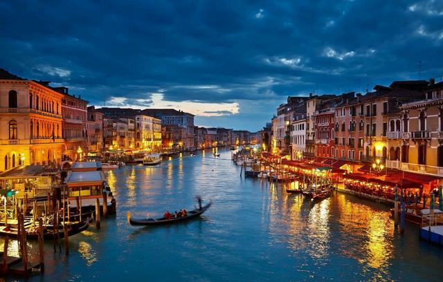 意大利的威尼斯好玩吗，那儿的消费水平怎么样